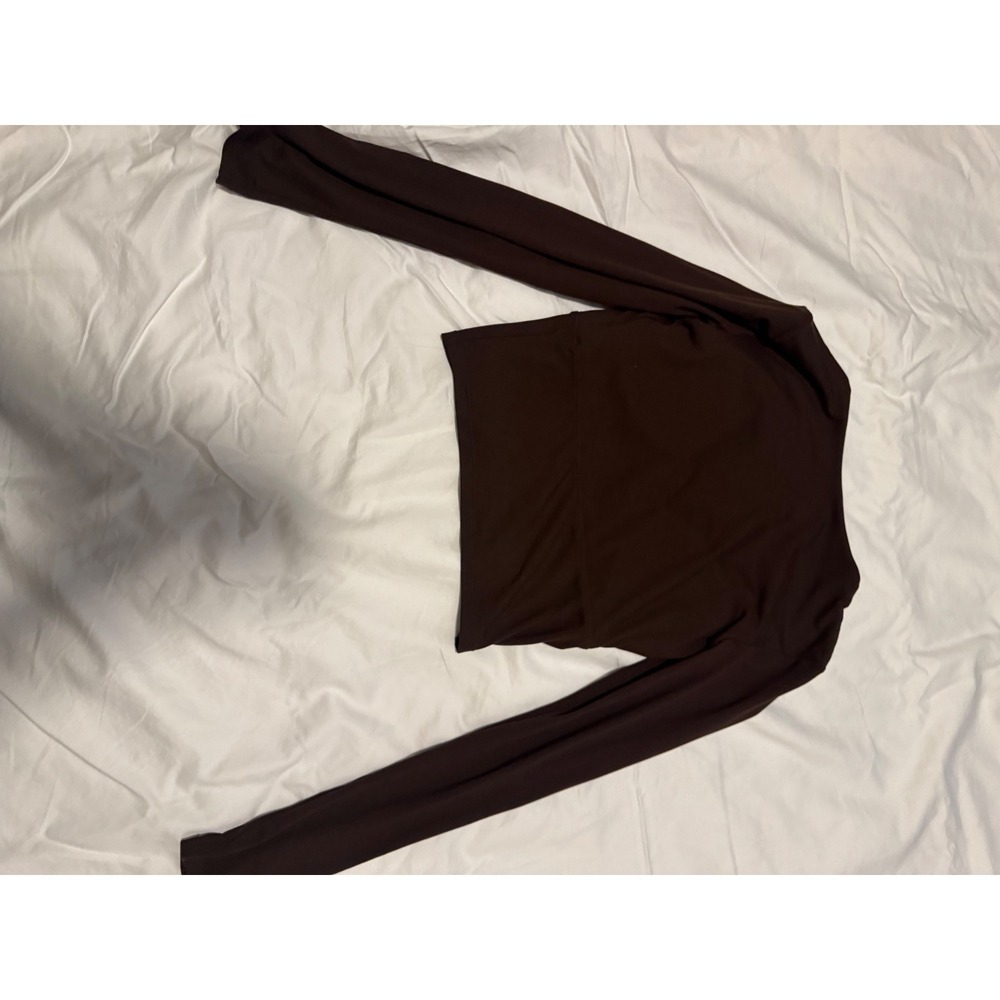 Brown Surplice V-Neck Long Sleeve Crop Top Stretch Knit Solid Minimalist L